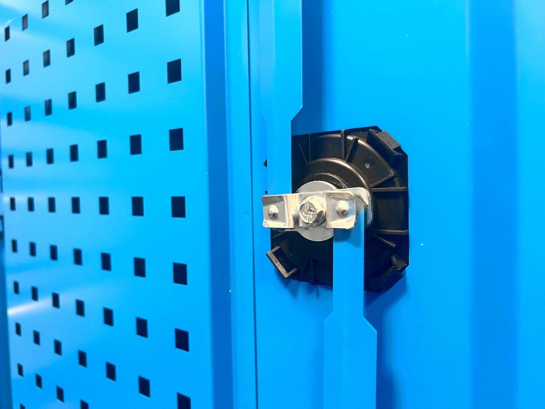 Шкаф инструментальный TNC 100.B1.S2 купить в Волгограде Шкаф инструментальный TNC 100.B1.S2 купить в Волгограде