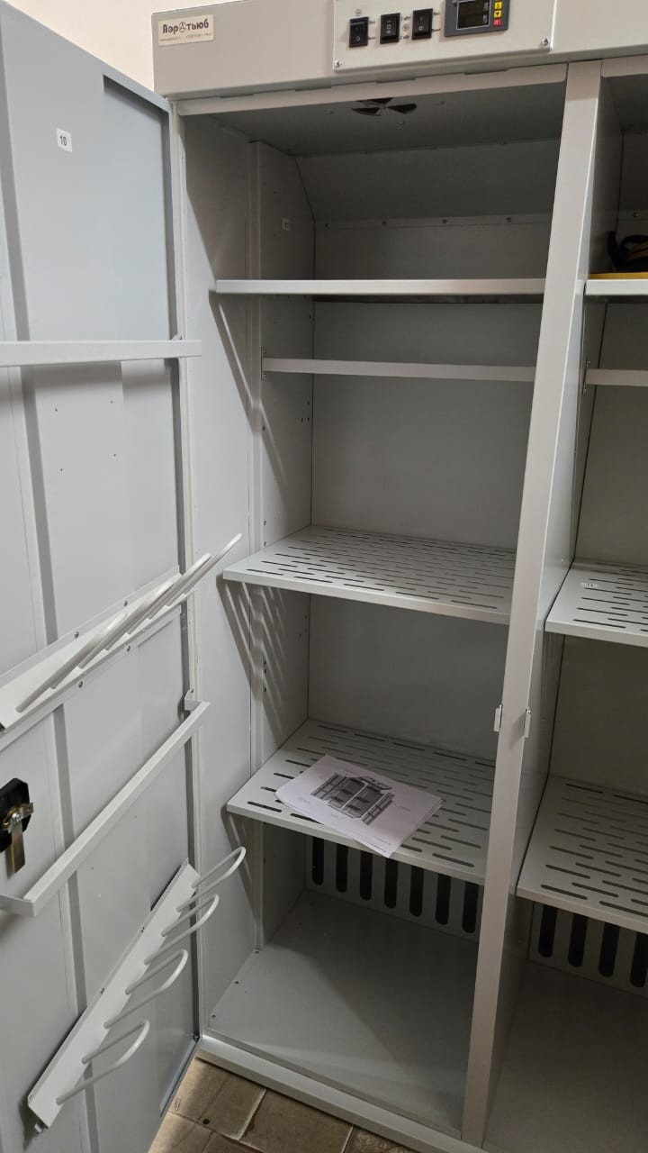 Сушильный шкаф ШС-4 СП3 Ф для одежды, белья и обуви купить в Волгограде Сушильный шкаф ШС-4 СП3 Ф для одежды, белья и обуви купить в Волгограде
