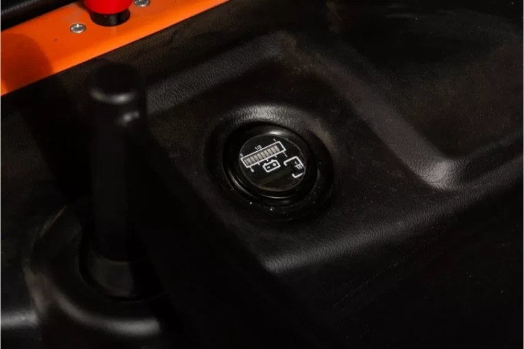 Штабелер электрический самоходный с платформой 1,5 т - 5,6 м Вилы: 1150 , АКБ Свинцово - кислотная, CL1556W SIBLINE купить в Волгограде Штабелер электрический самоходный с платформой 1,5 т - 5,6 м Вилы: 1150 , АКБ Свинцово - кислотная, CL1556W SIBLINE купить в Волгограде