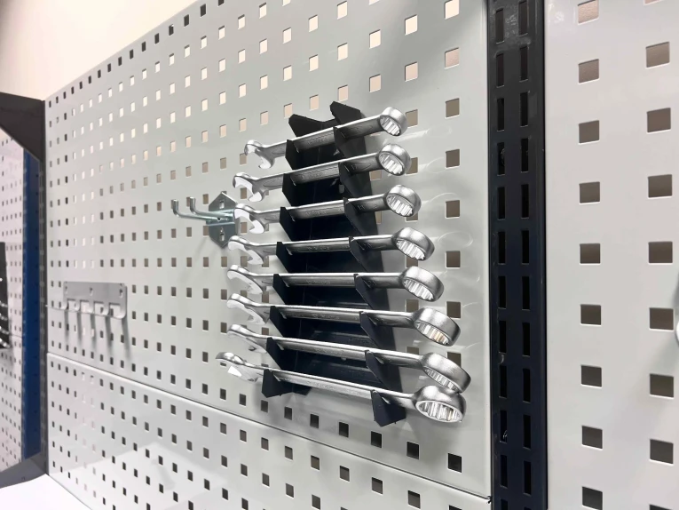 Стол-верстак Craft 2202.S4L4M4.4-2F купить в Волгограде Стол-верстак Craft 2202.S4L4M4.4-2F купить в Волгограде