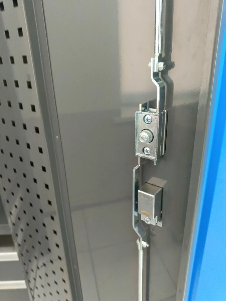 Шкаф инструментальный FBK 20 P.3S купить в Волгограде Шкаф инструментальный FBK 20 P.3S купить в Волгограде